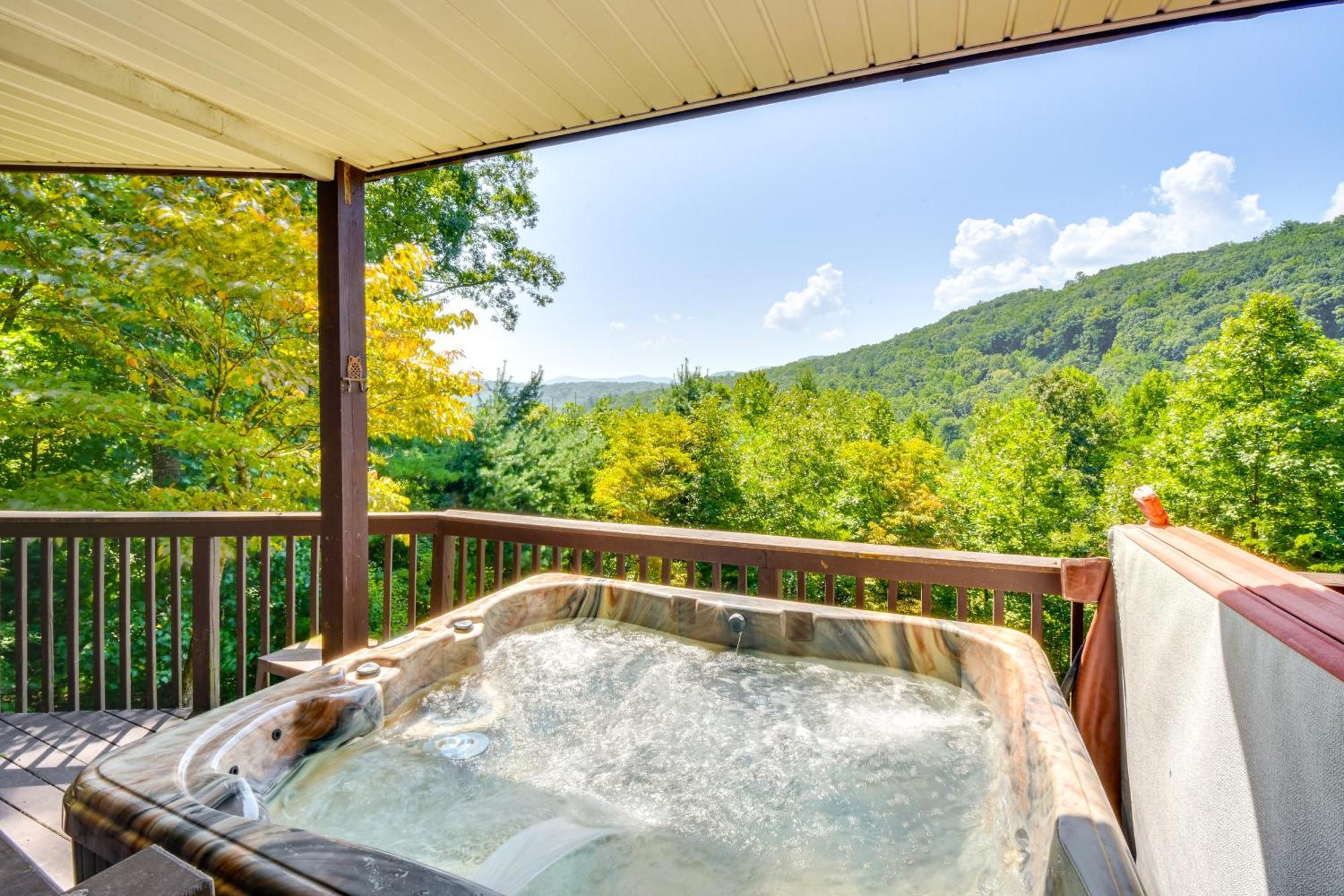 Mountain Cabin With Hot Tub And Fire Pit! Blairsville Exterior photo