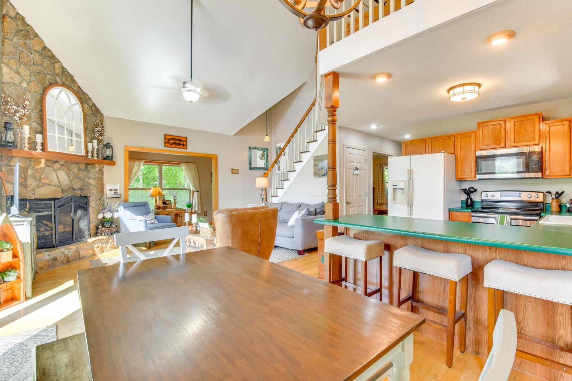 Mountain Cabin With Hot Tub And Fire Pit! Blairsville Exterior photo